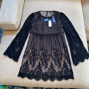 BCBG MAXAZRIA Black Luann Floral Stripe Lace Bell Sleeve Babydoll Mini Dress XS